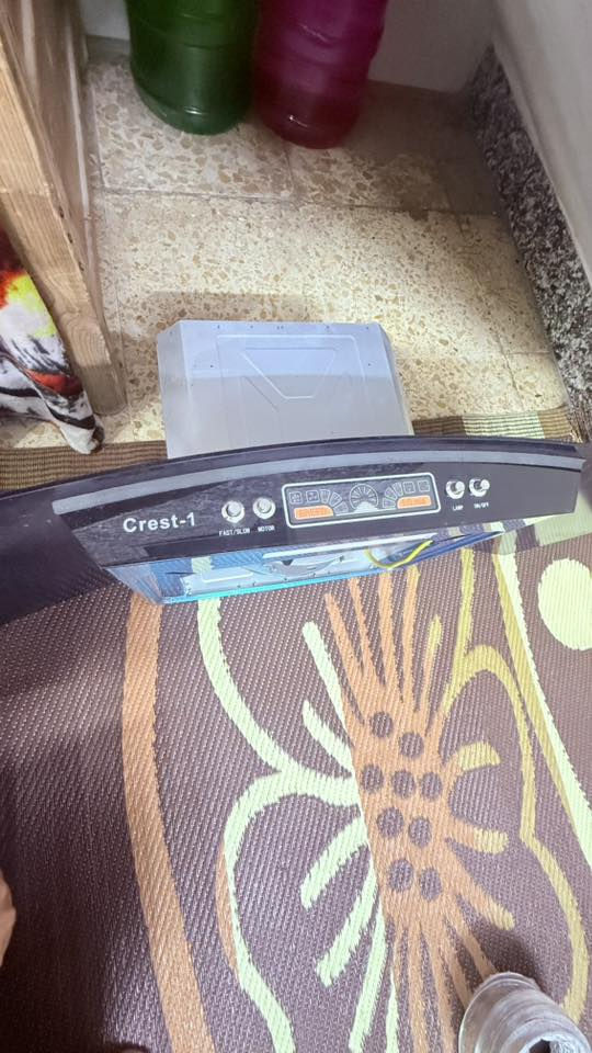 السلام عليكم 
مفرغه هواء  للبيع
السعر100الف بيها  مجال جديده ممشتغله 
واتساب ***********
