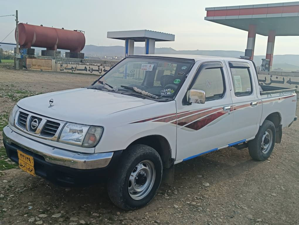 پیکاب نیسان مۆدێل 2002تەبریدوپاوەر گێڕومەکینەوئەکسلی بەشەرت بێدەعم بلێدراوی کارەبای گشتی مەزبوتە سەنەوی بەشەرتی ئەوەلیات ساحێب سەنەوی لەئەوروپایە پارەی مزایدەیەکە سعری 57گڵاو یەک تۆزێک مەجال ***********ژ.م***********ناونیشان چەمچەماڵ السليمانية, العراق
