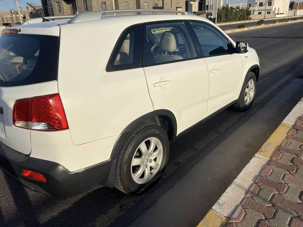 السلام عليكم
للبيع اومراوس حسب القناعه 

كيا سورنتو موديل 12

رقم سليمانيه سنويه 27

بسم عربي تريد تحويل تريد وكاله اني حاضر

محرك 4سلندر 2400حاويه شادينه جديد

7راكب

تخم تاير

ويل كب

تبريد تدفئه كله بشرط

بدون موصفات

بيه بارد باب سائق

وبيه صبغ شبر بجاملغ الخلفي

السعر135وبيه مجال

مكان السياره الرمادي الحوز 

الستفسار التصال ***********وات ساب

***********
