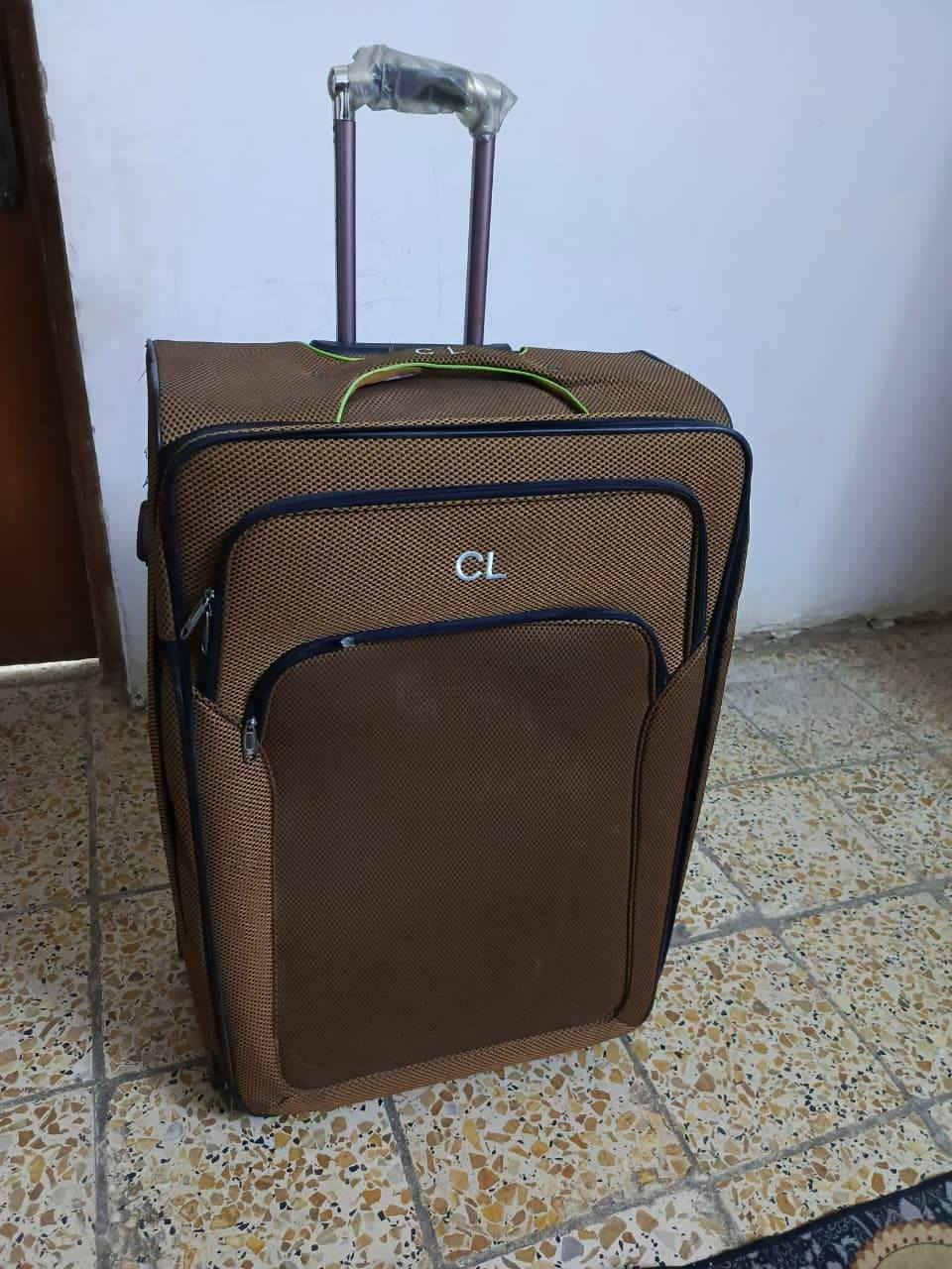 سلام عليكم جنط 2 للبيع جديدات ما مستخدمات بعدهن بعلامتهم سعر الوحده 35 *********** اي استفسار راسلني
