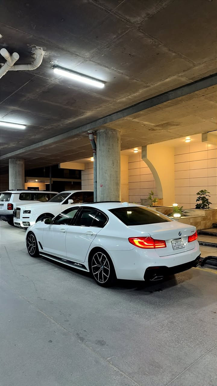 النادر جداااا
ماشاء الله تبارك الرحمن

Bmw 540i 2019 m package 

كلين تايتل مكفول من كلشي مواصفات خاصه

الكت اصلي من اميركا
داخل 700 لون ابيض
5 بردات
5 كاميرات
ابواب شفط صندوق كهرباء 
رادارات امامي وجانبي
حساسات 360 
كيجات ديجتال
تشغيل عن بعد
تحكم الايمائات
لايتات داينمك

وبعد هوايه مواصفات
السياره كفاله عامه
ماشيه 60 الف حقيقي
جديده جدا بحالة الوكاله بدون اي نقص وملاحظات
رقم بغداد وتحويل مباشر

السعر 36 ونص قابل للتفاوض بالمعقول
فقط بيع بدون مراوس
مكانها المنصور الاميرات
*********** اتصال
*********** واتس اب
