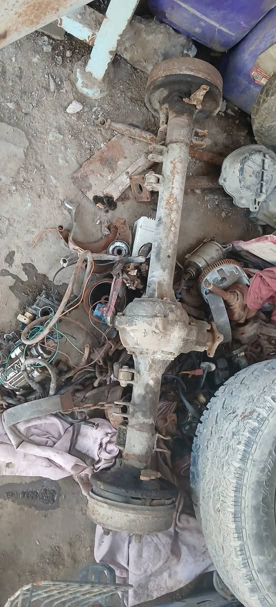 سلام عليكم خوان اكسل وياه تايرات شغال جيب وشد تايرات نضاف البيع سعر 75 تايرات عدد 3 بكاني بصره وفقيه رقم *********** مرخصت مدير الكروب
