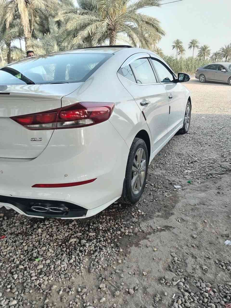 سلام عليكم النترا خليجي 2017 رقم بغداد انكليزي بسمي تحويل مباشر ماشيه( 80)كفاله عامه
فول مواصفات واحد علئ واحد مواصفات GLS

محرك 2000 دوش +فتحه سلايت +شاشه كبيره +مرئي شفط +تحكم ستيرن جهتين +حساسات امامي خلفي +خمسه ويل كروم+اشاير مرايا +كشنات قلاب +نيكل علئ جام +يدات نيكل فول مواصفات الخير 

ملاحظه (سياره مكفوله كفاله عامه)

السعر 144وبيه مجال

مكان السياره كربلاء طويريج

الاستفسار رقم ***********
