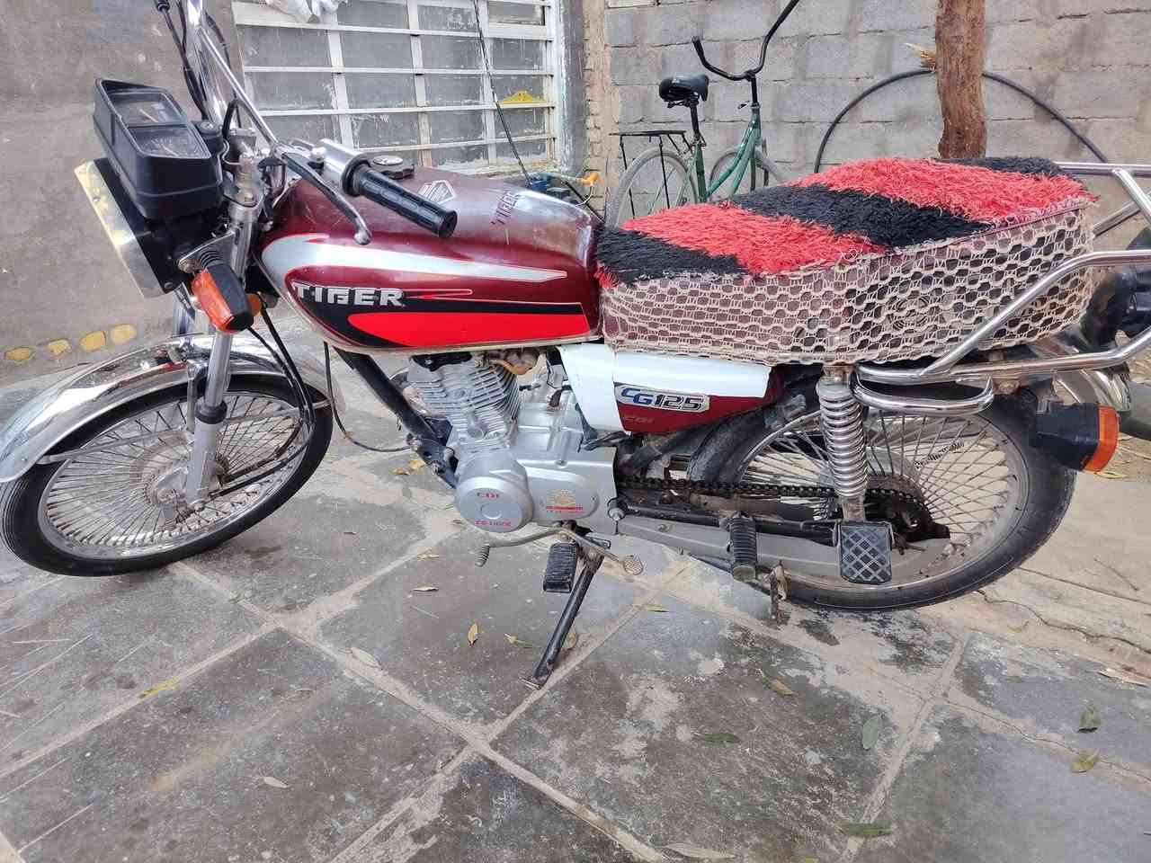 دراجة تايكر اصولي على بلادها موديل ٢٠٢١ مكانها ناصرية مركز سعرها ٧٥٠


**إذا كنت صاحب هذا الإعلان وتريد حذفه لأي سبب، رجاءا أرسل رسالة إلى الدعم الفني**