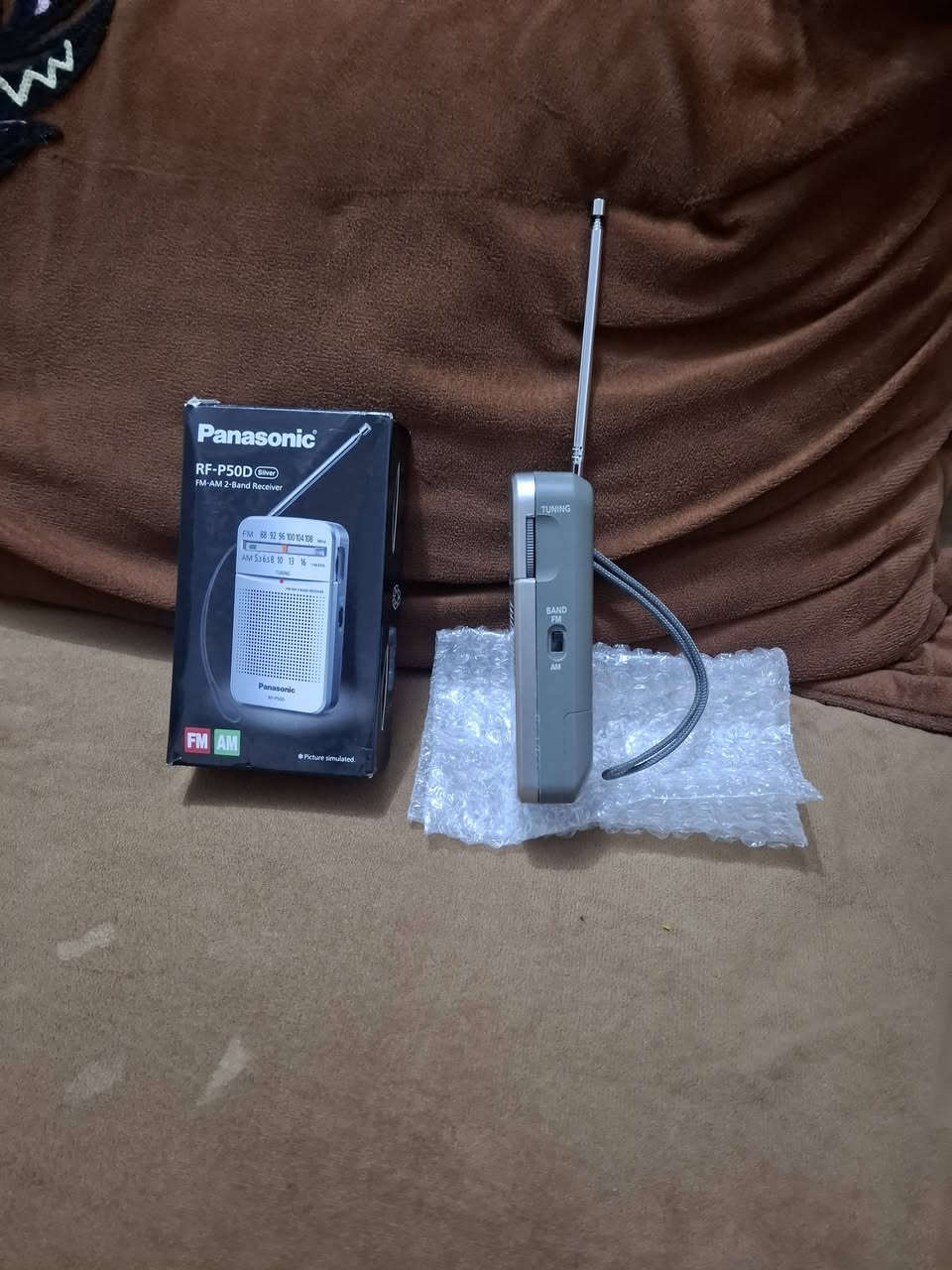 السلام عليكم للبيع راديو صغير نوع بانسونك جديد بالباكيت موجتين AM,FM السعر ٤٠ الف للاتصال مراسله الصفحه


**إذا كنت صاحب هذا الإعلان وتريد حذفه لأي سبب، رجاءا أرسل رسالة إلى الدعم الفني**