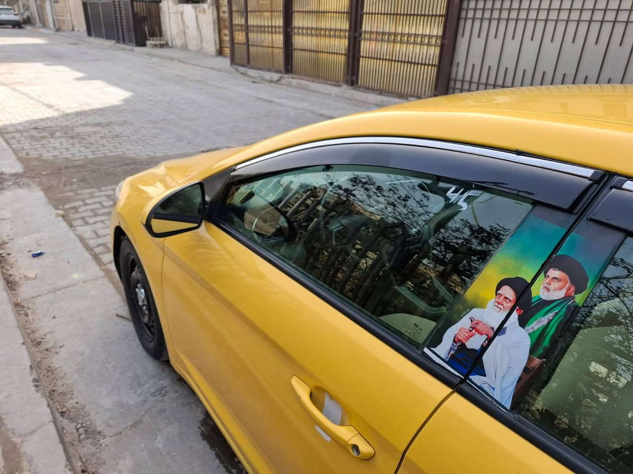 السلام عليكم
سيارة النترة ٢٠١٨ 
الحادث جاملغ وحافة البنيد لا دواخل ولا بيها اي شي 
للاستفسار ***********
