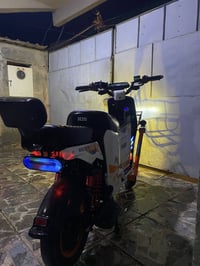 دراجة H900 • ٥ بطاريات • بطارية منتفخة