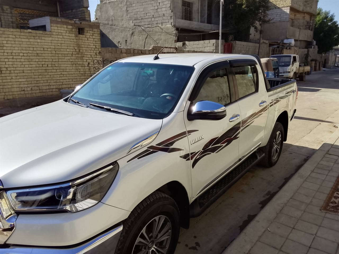 سلام عليكم بيكم هايلوكس فورويل سعودي فول للبيع موديل 2022
رقم بغداد بسمي ماشيه 62 الف
سعر 305 بيه مجال
الاتصال *********** 
مكان بغداد المشتل
