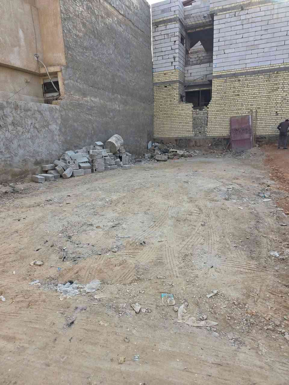 قطعه أرض 120متر خلف مرقد الحر تبعد عند المرقد500متر
رابع قطعه عن التبليط خدمات كامله ماء كهرباء مجاري 

السعر مناسبه للاستفسار أكثر اتصل ***********واتساب موجود
