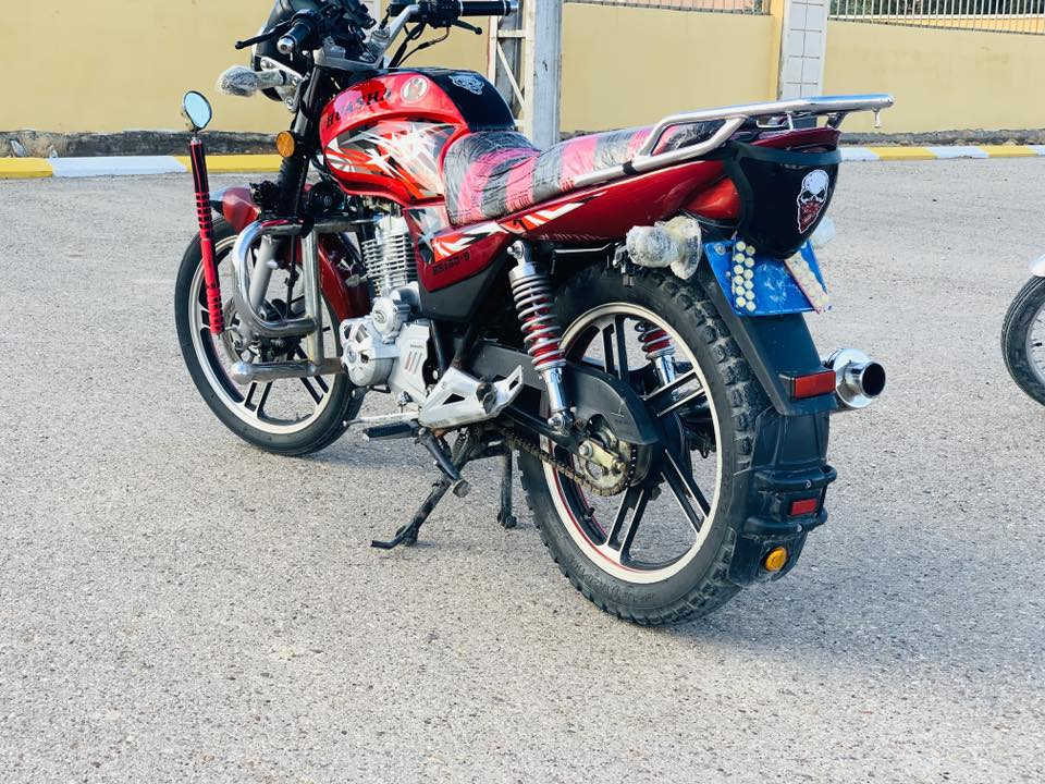 ادمن حب   سلام عليكم لبيع هايوشه موديل 20اوراق موجودة تفاصيل  اكثر خاص او تصال على رقم
***********
تجي تفحص بعينك قيم  وبل عافيه عليك
