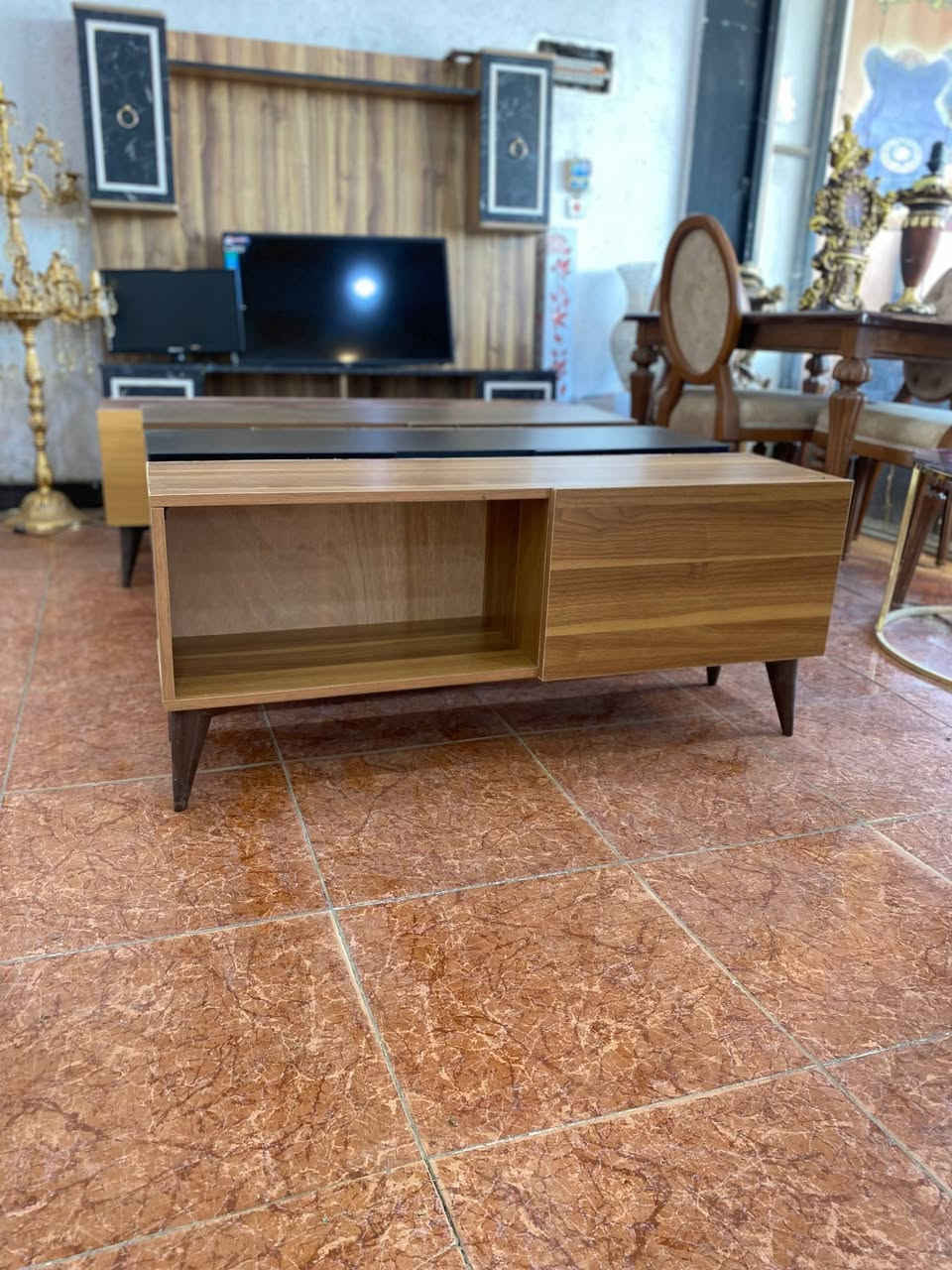 ميز بلازما 😍، متوسط الحجم 120 سم
متوفر بأربع الوان ومسوين عليه عرض خاص 😘✨
السعرر 79 الف فقط ، متوفر توصيل لجميع محافظات العراق 🤗⭐⭐


**إذا كنت صاحب هذا الإعلان وتريد حذفه لأي سبب، رجاءا أرسل رسالة إلى الدعم الفني**