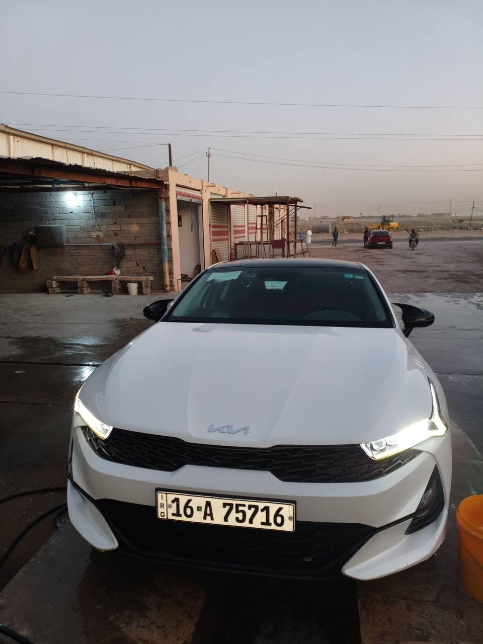 سلام عليكم كي 5 موديل 23 وارد كوري غاز بلادي وبيهه منضومه اضافيه يعني 140لتر 
بيهه باب خلف السايق صبغ وبنيد صبغ فقط باقي كفاله مواصفات فول عدا الفتحه مكاني ديوانيه سعر 195 وبيه مجال 
‏‪0783 809 8224‬‏
