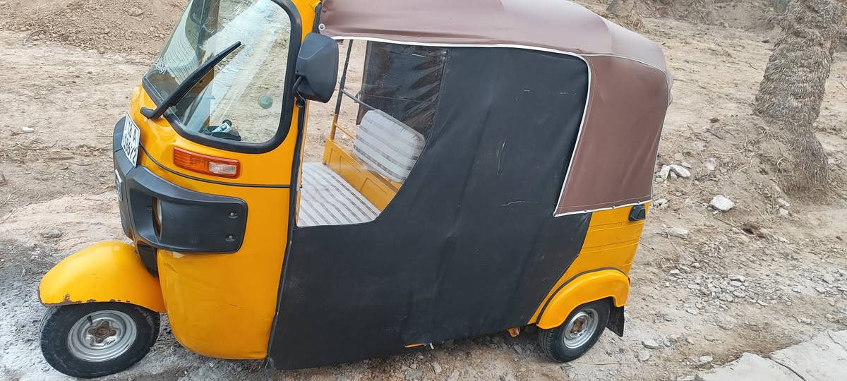 20 شهر 11 رقم وسنويه انكليزي
ع وضع الشركه حت خياس ممعمر قطره صبغ ومعجون مابيها مكينه لا تنقيص ولا تبخير بيها طخات بسيطه وراجعه كلها بارد مكان طوريج سعر 6 وربع وبيها مجال قليل+ مداور ثاني يوم 
***********
