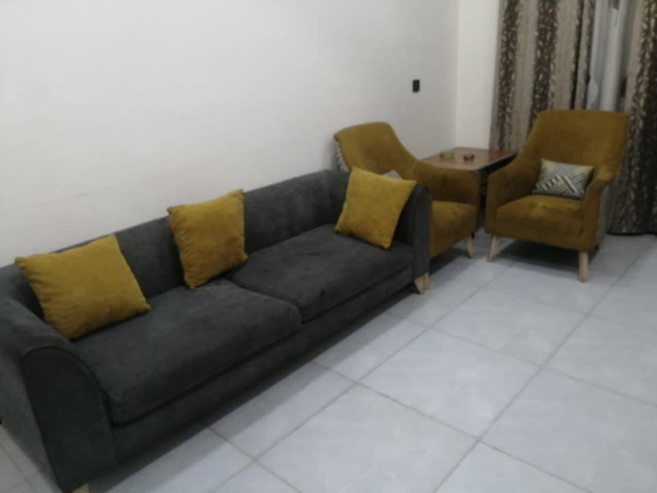 شاشه نوع وادي حجم ٣٢ بدون نت شغاله ممصلحه ابد سعرها ٧٠ تخم تركي ٧ مقاعد ب ٣٥٠ مكانهم دورة البوعيثه


**إذا كنت صاحب هذا الإعلان وتريد حذفه لأي سبب، رجاءا أرسل رسالة إلى الدعم الفني**