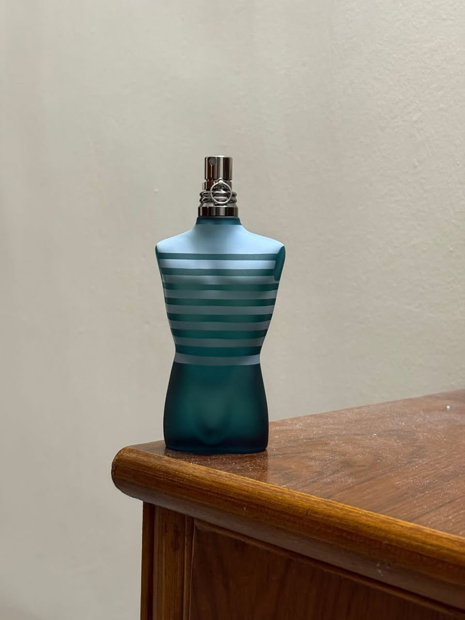 السلام عليكم مجموعة عطور مستخدمة
للبيع الاسعار اسفل الصور ✅


**إذا كنت صاحب هذا الإعلان وتريد حذفه لأي سبب، رجاءا أرسل رسالة إلى الدعم الفني**