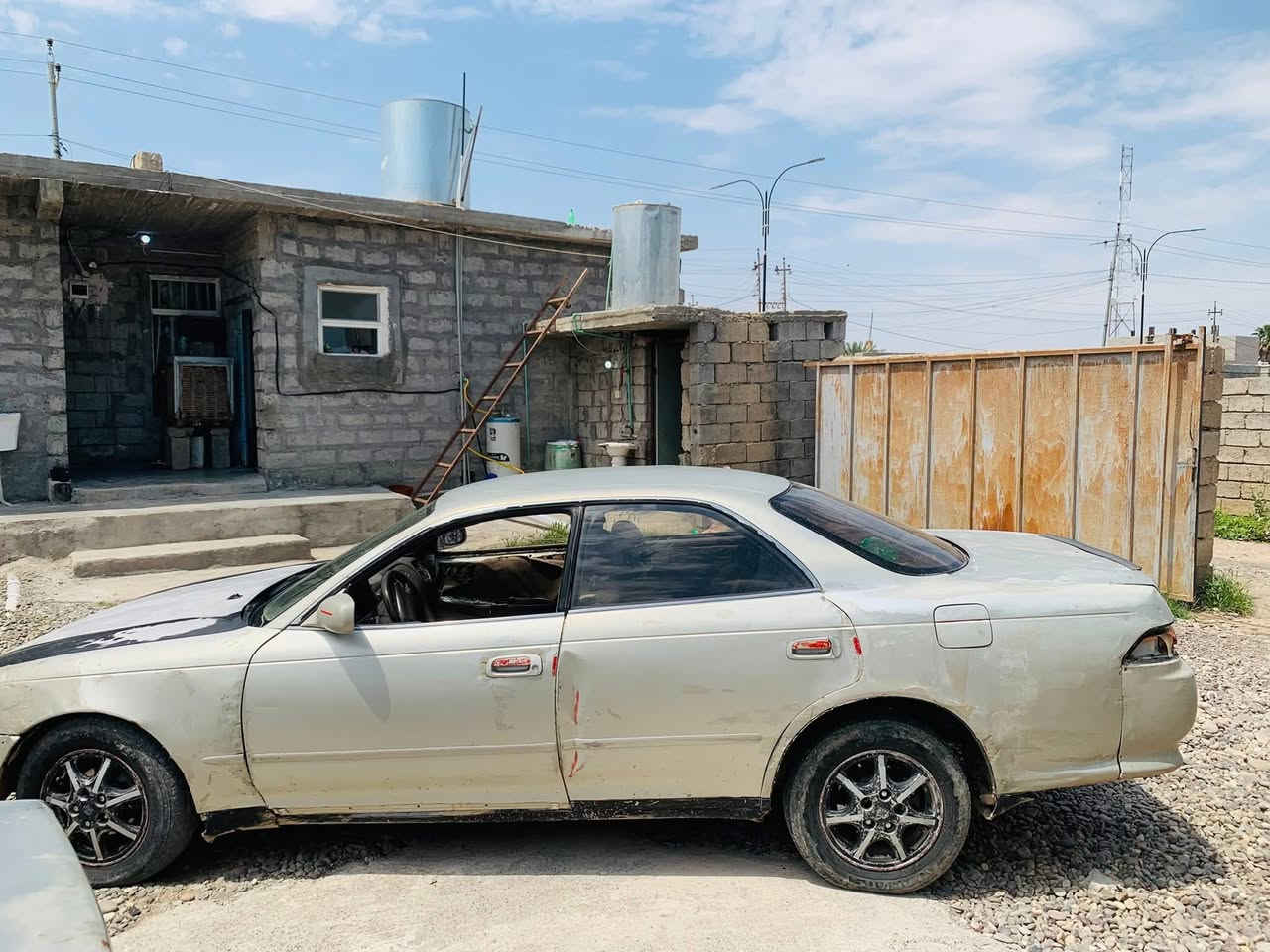 السلام عليكم مارك نفخ للبيع او مراوس
محرك بيه بدايه بخار كير مرات الR يجي ومرات لا كهربائيات شغاله صدر زين ***********
