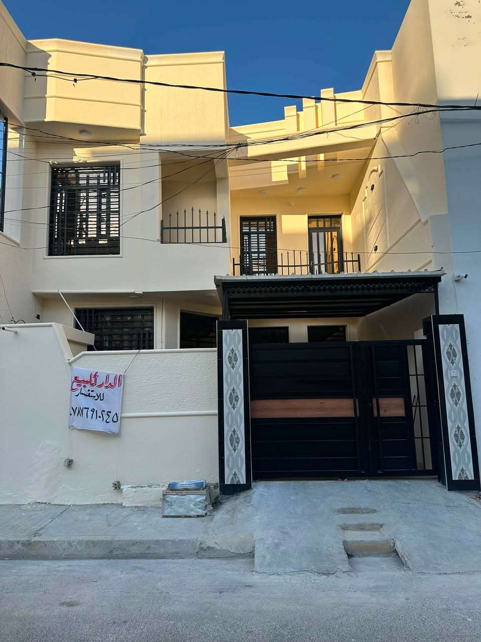 للبيع
مشتمل في حي نزال مربع الكبيسات
بلقرب من مطعم حجي حسين
مساحه 128متر
نظيف جداً من داخل 
3 غرف نوم
شارع 10متر تبليط وخدمات 
السعر160 مليون قابل للتفاوض 
 
الاتصال على ***********
