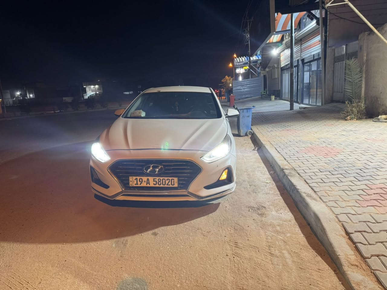 السلام عليكم
سوناته 2018 وارد امريكي للبيع فقط 
حادثه موضح بلصور وبيها بارد بجهه السكن  مكفوله مكينه وكير  
ماشيه 73 الف ميل
موصفاتها معروفه 
السعر 134 ورقه وبيها مجال للطيبين
للاستفسار ***********
