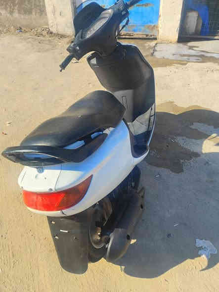 لبيع دراجه كرستال 140 فحل دراجه نضيفه سلف هندر كهربائيات قفل جنطه قفل ستيرن كيجات كله شغال مكينه ناعمه امبدل بيهه بس ولفات السعر 270 للاتصال ***********
