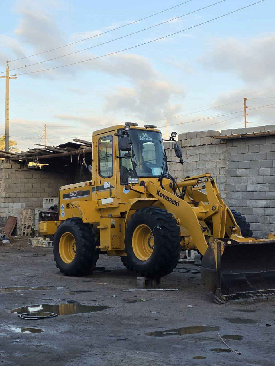 سلام عليكم شفل 50 البيع موديل اصل 2013 شفل قطره صبق ماببي من الكيله ال ثكاله رجائن بس شراي     يتصل العنوان بصره ***********/***********
