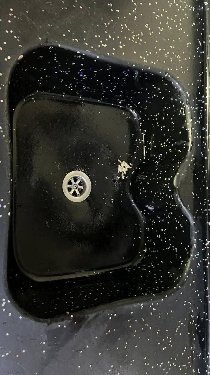 السلام عليكم عندي مرمرة كاونتر وسنك قياس  مال الكونتر الطول مترين والعرض ٥٥ السنك ١٥٠ الطول والعرض هه السعر مية  مكاني الشعب


**إذا كنت صاحب هذا الإعلان وتريد حذفه لأي سبب، رجاءا أرسل رسالة إلى الدعم الفني**