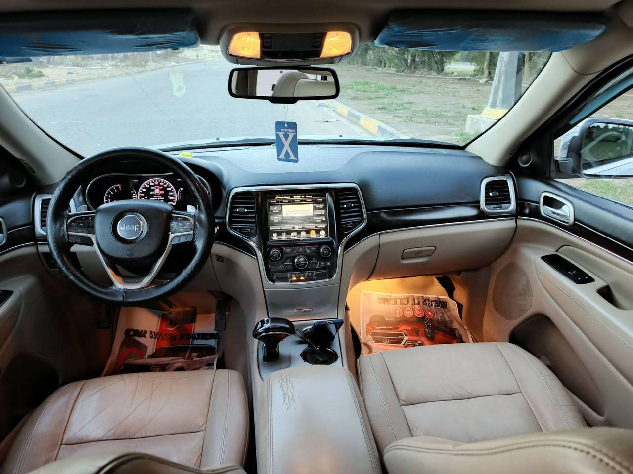 يا الله سلام عليكم سياره نوع جيب لاريدو موديل 2014خليجي لمتت فول مواصفات واحد عله  واحد اعله فاه بنرامه بصمه شاشه كامره حساسات امامي خلفي تحكم ستيرن جهتين شاير مري مري شفط منضومه كشاف زنون كشنات كهرباي جلد تبريد تدفاه كشنات رادرات امامي جانبي ستيرن كهرباي فول الاخير كفاله عامه كير مكينه حداديه تخم تاير تبريد كفاله من ضربه او تبديل او صبغ او بارد كفاله عامه العنوان السماوه الرميثه تحويل مباشر بسمي سنويه جديده اله غايه 2030السعر 248بيه مجال رقم الهاتف ***********تصال
