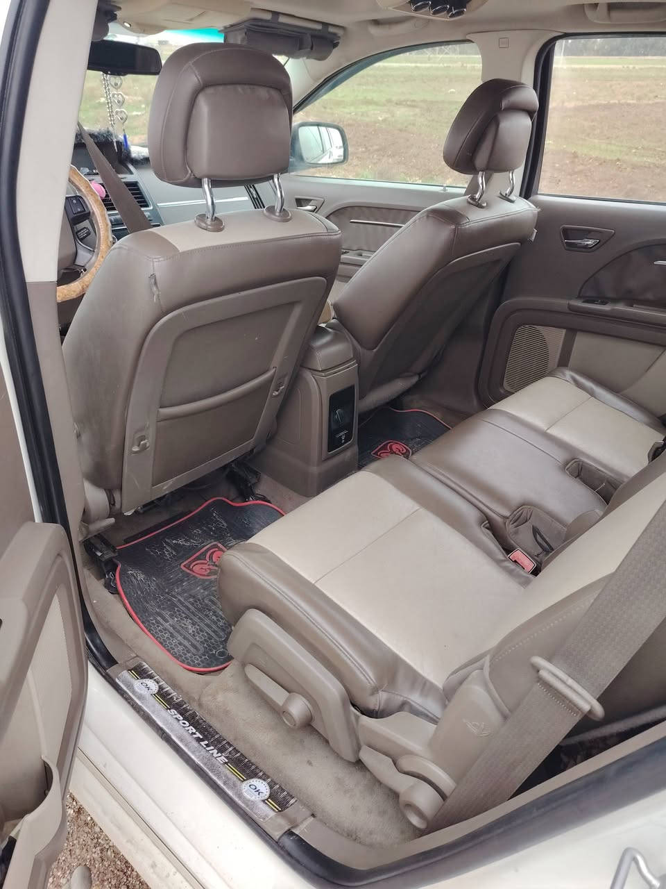 جورني للبيع موديل 20010 مواصفات لمتن السعر 143وبي مجال ضرر شبر باب السايق سنويا جديده رقم جديد دهوك بسمي مال جناي ٧راكب ٦سلندر الرقم *********** مكان موصل بعشيقه
