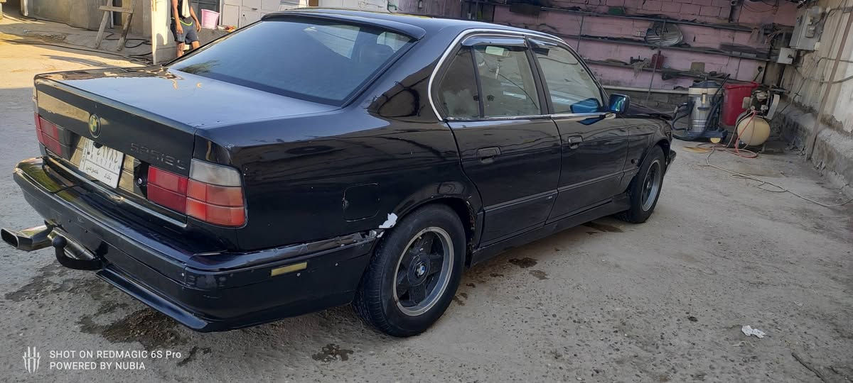 BMW بي إم دبليو للبيع
535 أصل وفصل سنوية وبليتة
كير عادي 
هيكل نضيف جدا 
شواصي سليمة
تبريد منضومة جديدة ثلج 
كرسي كهرباء 
تخم تاير جديد 2025
ويالة بوربت
موديل 1991
رقم بغداد تحويل مضمون 
صبغ جديد عضم موس
بجم عريض 
لايت سوار
منضومة زنزن عالي
محرك وكير نضاف
داخل جلد نضيف
السيارة بيها شلعة تحفر الكاع اول وثاني وثالث إلي يدورون درفت تفيدكم
ومعدل شرط 200
تم اضافة باتري جديد 100 امبير
مكان بابل مركز مدينة 
السعر 50 وبيها مجال بسيط 
*********** حلة, بابل
