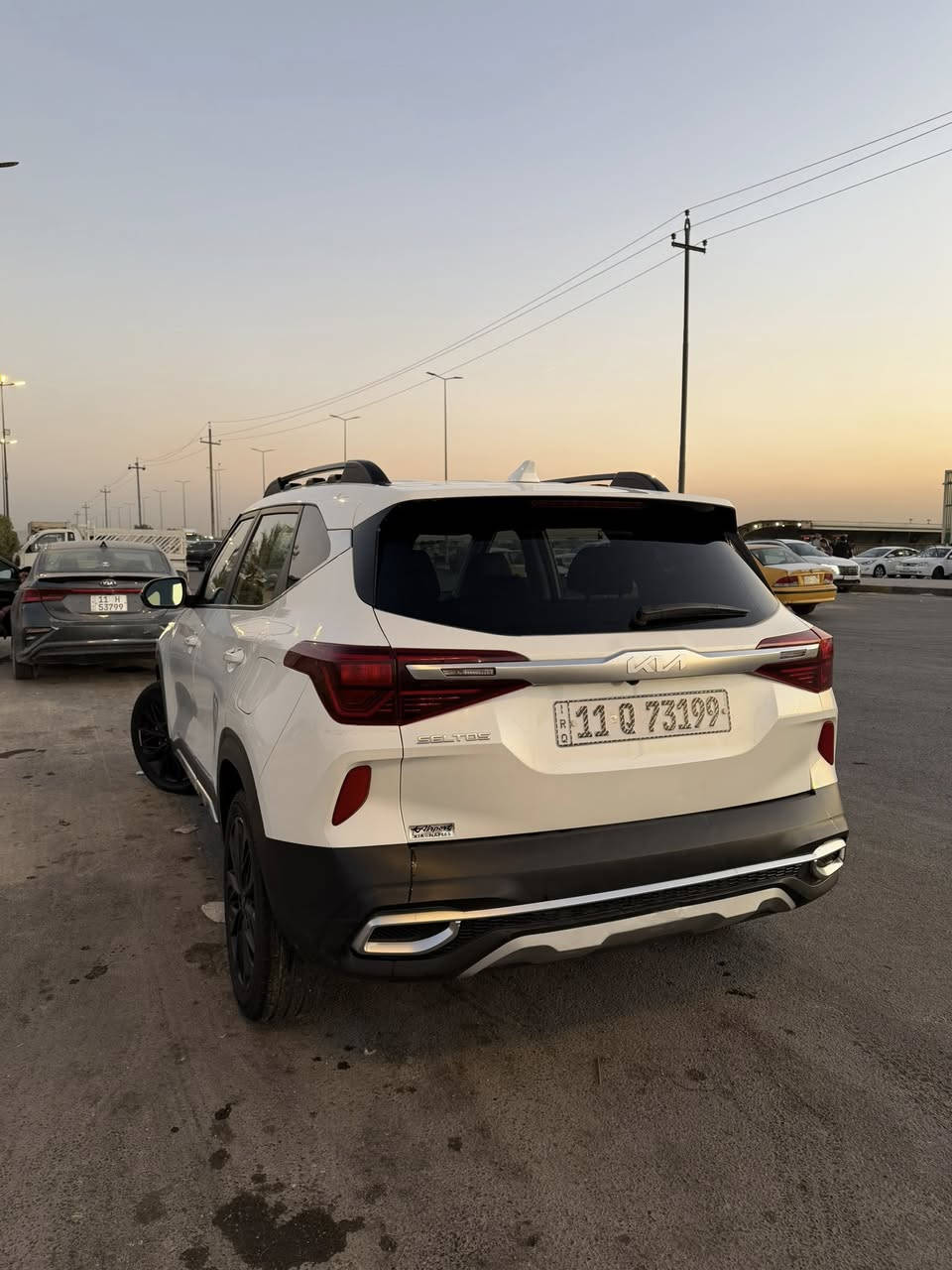 السلام عليكم
لبيع كيا سليتوس موديل 2023
موصفات فول ما عدا الفتحه
السياره ماشيه 29 الف 
رادار امامي
رادار خلفي
رادار جانبي
تحديد مسار
مانع نزلاق
كشنات جلد+مخمل
اشاير بل مري
شاشه كبيره
كامره دواره
ثلاث وضعيا قياده
تشغيل عن بعد فول تحكم ستيرن
لد امامي
ويل كب
1600 تيربو
السعر 160 وبيها مجال 
للاستفسار فقط اتصال او وتس ***********
