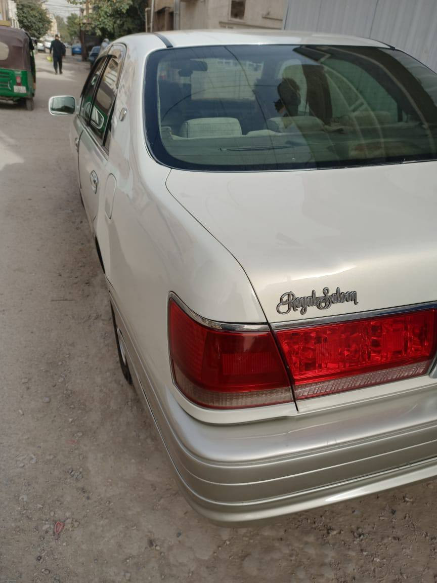 السلام عليكم ملكه اكراون موديل ٢٠٠٣اصوليه للاخير باسمي بغداد انكليزي مواصفات
مكينه ديفوار الجبير
كير خير من الله
ثلاث دكم
برده خلفية كهرباء
استيرين كهرباء
كاعيه جلد غرفه نضيفه حيل
حداديه خير من الله 
تدفئه وتبريد شغال 
تخم تاير قبل شهرين مشدود
بدون كص ولا نقل جثه
تحوير نجف عارف العيساوي
السعر 130 وبيها مجال
مكان السياره بغداد علمن اني مكلف بل نشر فيس ممتواجد للاستفسار ***********
