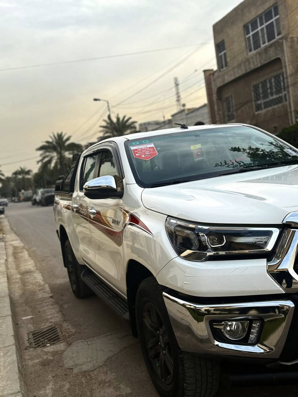 هايلوكس فور ويل
بشرط ع تايرات شركه
بيع مستعجل
كفاله
موديل٢٠٢٢كويتي فول
فول مواصفات 
ع وضع الشركه بشرط بعدها بفابلون شركه
ماشيه اقل٢٦الف 
رقم بغداد مييز  بسمي مشروع وطني
مواصفات
بصمه
فور ويل
بنيد جكات 
صندوق جكات 
ثلاجه بلجكمجه
دبل ايرباك 
داخل احمر
مثبت سرعه
نضام ايكو
تبريد قطعتين
تحكمات ستيرن
جهيتين شاشة جبيره
كامره 
درع امامي خلفي
 فورويل 4x4
سياره مدوشمه دوشمه كامله كشنات 
تحويل مباشر السيارة جديد 
كفاله عامه حته حداديه ع وضع الشركه 
سبير والعده ع وضع الشركه 
سونار مع منشور فيديو مع منشور سونار جديد يجي هم يسوي سونار
رقم الهاتف ‭***********
العنوان طالبيه قرب فلكه ٨٣
كفاله عامه
