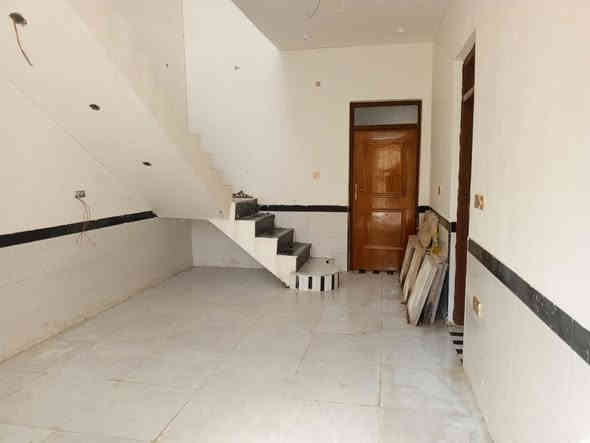 السلام عليكم بيت بل سكان الصناعي عل حولي الجديد  بنيان جديد مفاتيح اسلمك كامل جاهز لسكن 3 غرف وصاله ومطبخ وديوانيه طابقين بصف الركن مال الحولي مساحت البيت 100 متر السعر 120مليون قرب مدرست الحريه ما متواجد عل نت النتصال عل رقم مكلف بلنشر ‏‪***********‬‏
