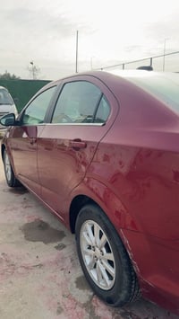 شيفروليه سونك 2021 محرك 1800 ضربتها جاملغ فقط  السعر 95 ورقه  للاستفسا...