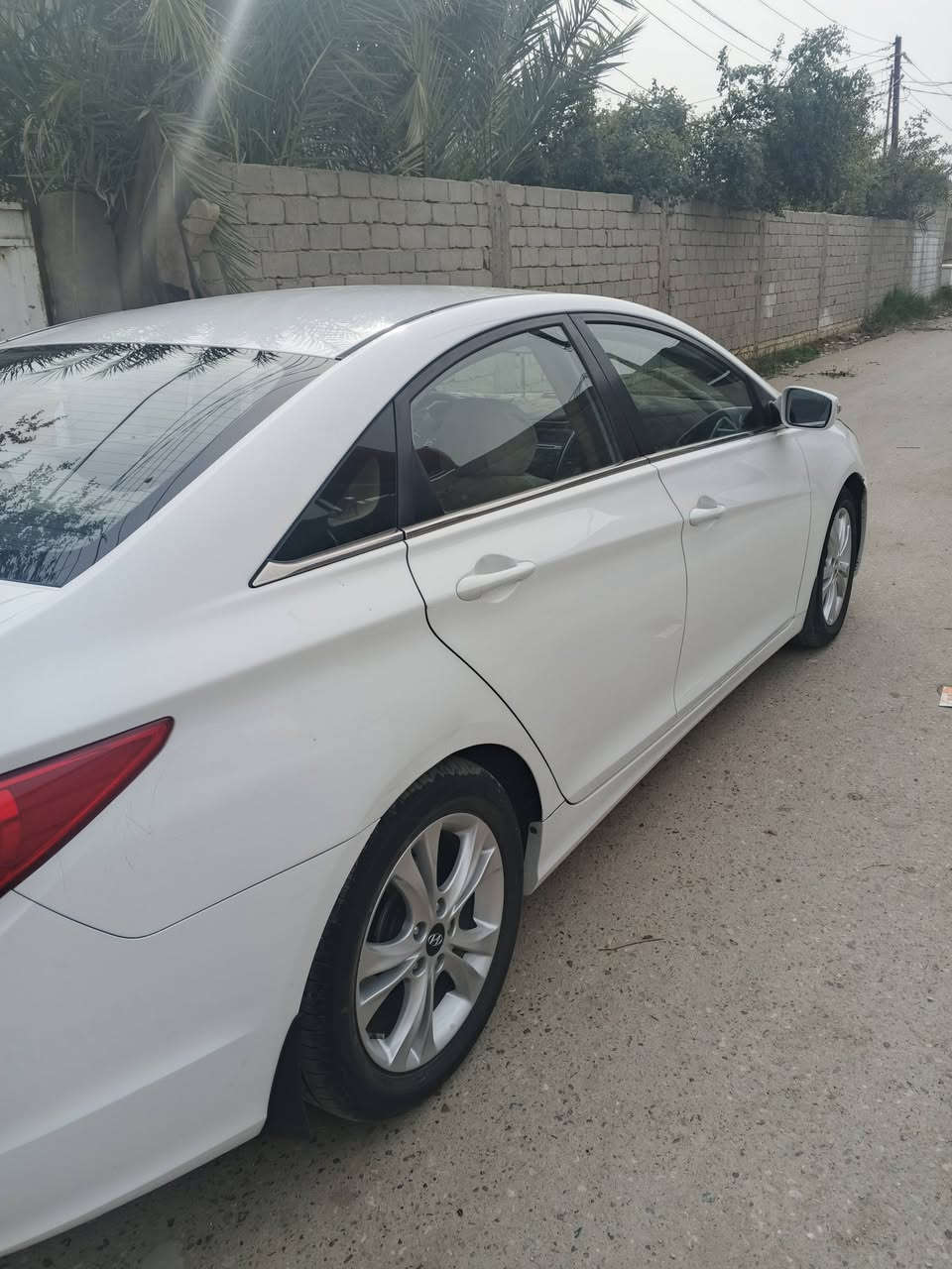 عندي سوناتا 12 مضلع رقم بغداد دولي بيه طخه بالجاملغ الامامي بدون دواخل اريد مراوس سوناتا 14 مضلع نضيف العنده ينزل بتعليق مع ذكر السعر


**إذا كنت صاحب هذا الإعلان وتريد حذفه لأي سبب، رجاءا أرسل رسالة إلى الدعم الفني**