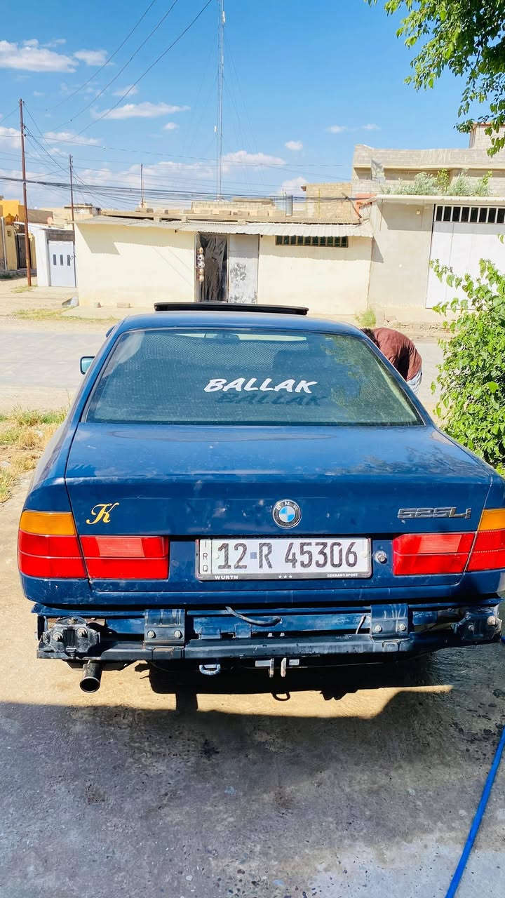 السلام عليكم بيئم 525كبس 1991 
بلاديه بدون طخه بدون حادث شرط 

كير عادي مكينه كير شرط طخم تاير جديد طخم اوياله جديد طخمهاا 100بل 100 سياره ميعوزهاا برغي صوت رياضي ع الريمونت  سعر 48 وبيها مجال قليل للاستفسار ***********
