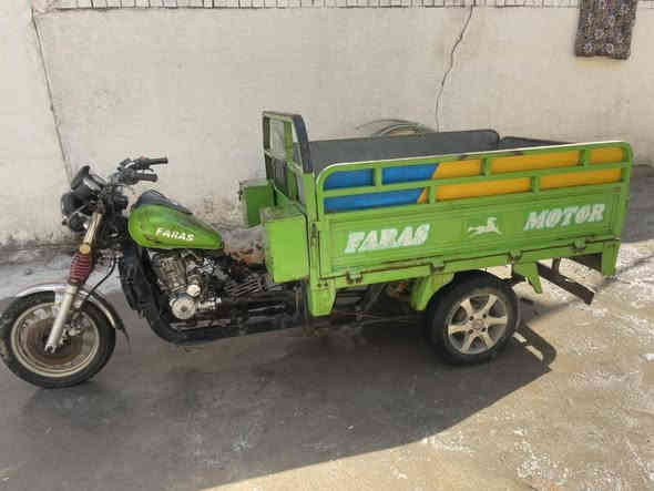 السلام عليكم ستوته فرس البيع مديل 2015مكينه مبدل بستم وابوشه رقم ابيض   نقصها شغلات بسيطه ستوته مال جناي السعر مليون  ونص بيها مجال قليل  
الرقم ***********المكان البصره قضاء القرنه
