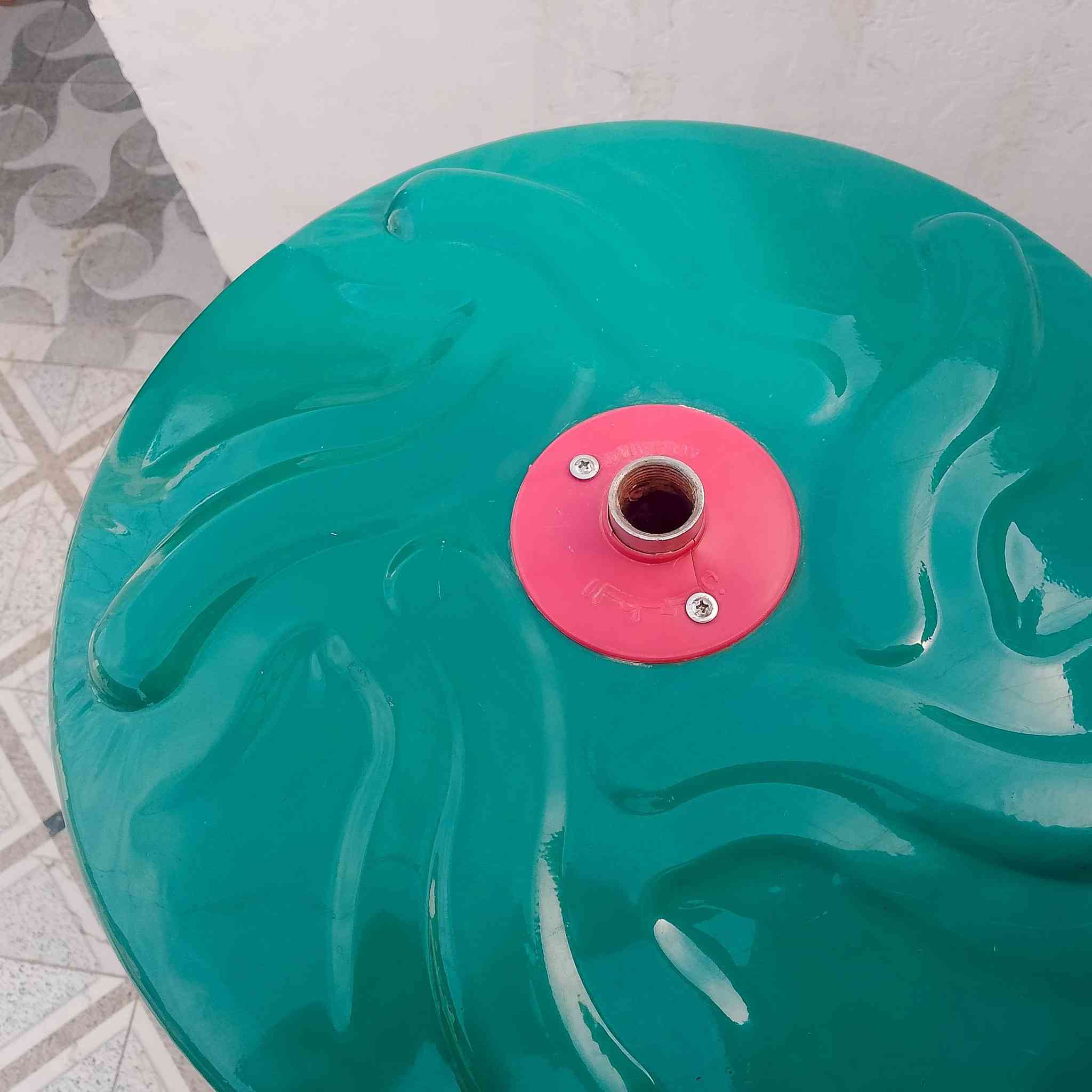 سخان للبيع السعة 160 لتر 
الطحان الاصلي الثقيل 
السعر 80 الف الشد عليه 
الشراي يراسلني 
أو يتصل ***********
واتساب
