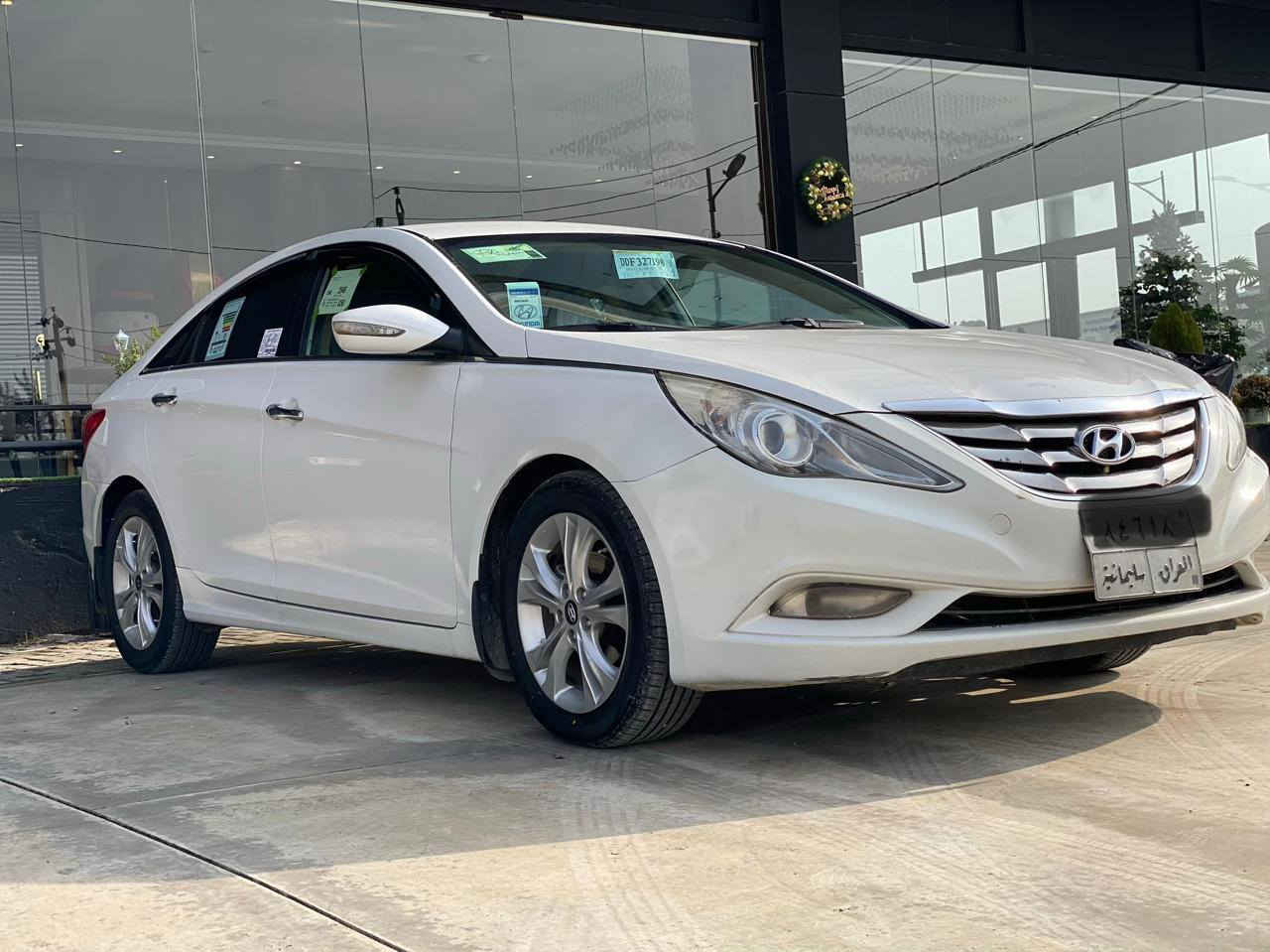 🚗 للبيع هونداي سوناتا موديل 2012
خليجيه وكاله البخيت 
📍 مكان السيارة:  / #السليمانيه 
📞 للتواصل: *********** واتساب متوفر 
🛠️ المحرك: 4 سلندر 2400cc دوش 
⚠️ مكفول كفاله عامه
• كير ومحرك على وضع الشركة 
📌 تفاصيل إضافية: مري شفط 
تبريد خلفي شاشا كامره حساس 
• وارد خليجي مضلع
• رقم السيارة السليمانية الدولي الجديد
• لون السيارة أبيض صدفي 
• السيارة تحويل مباشر
• السنوية جديدة لغاية 2027
