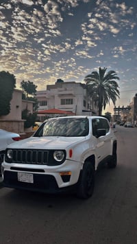 رينيجيد ٢٠٢٢ • ١٣٠٠ تيربو • ٨٨٠٠٠ ميل