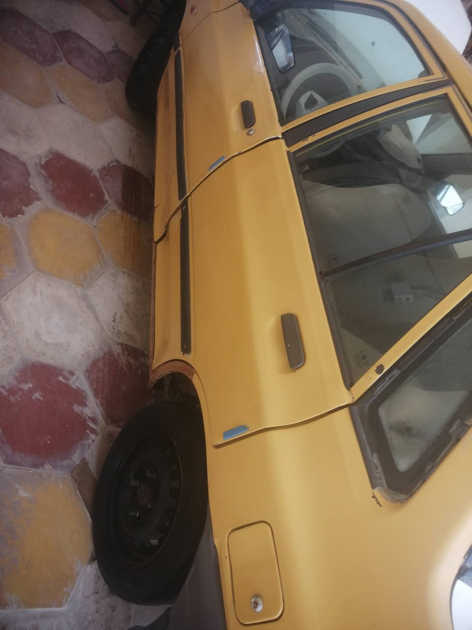 السلام عليكم
سايبه موديل 13.
كير مكينه مكفولات
راعيه موجود يتمه ما تحب تداور
سياره حلوه نضيفه 
عنوان الدوانيه الاسكان
رقم هاتف. ***********
السعر 23
