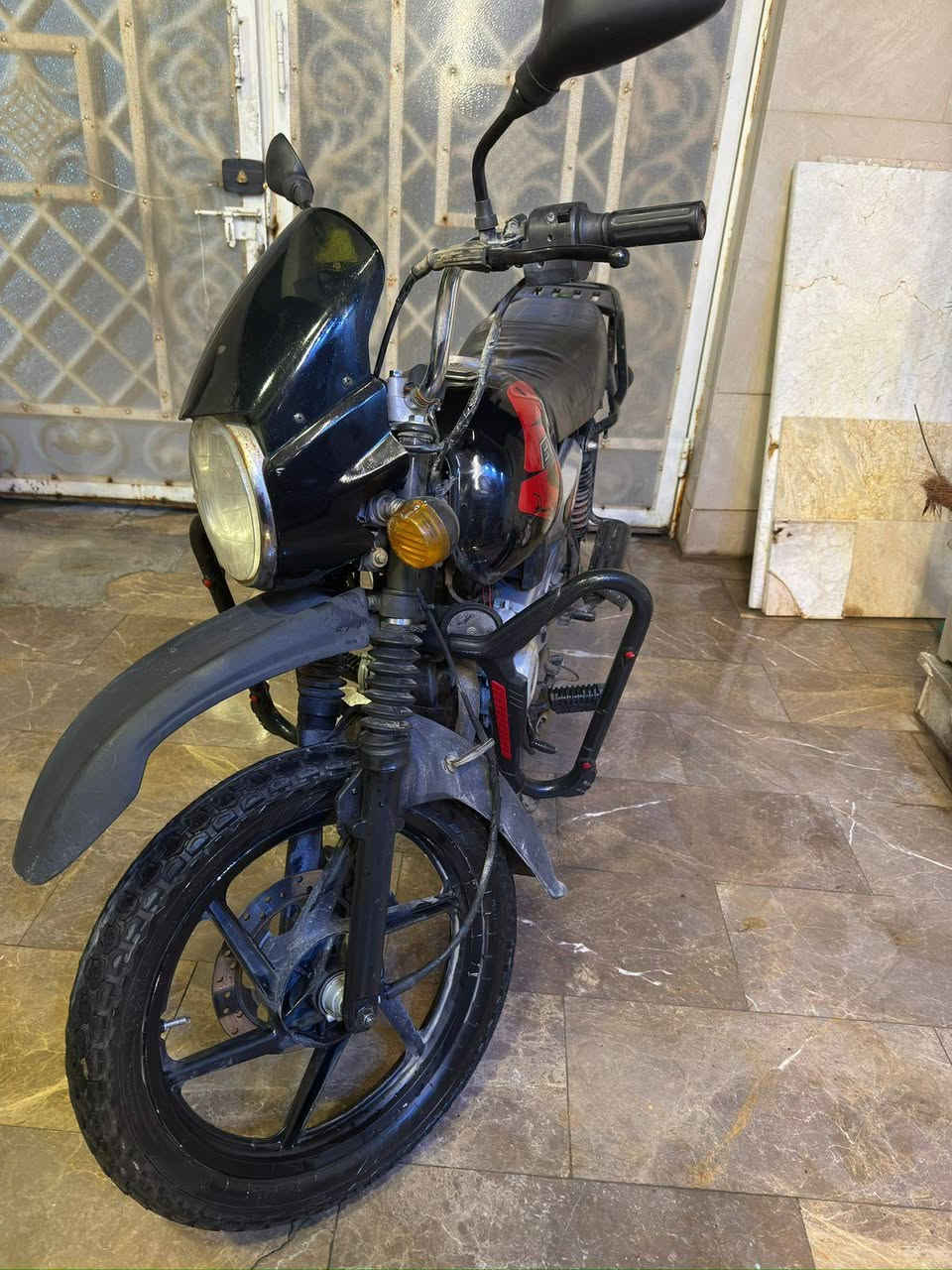 بوكسر مرقم موديل ٢٠٢٣كلش نضيفه مكان حي جامعه مكلفه بل نشر الشراي يتواصل على رقم 
***********
