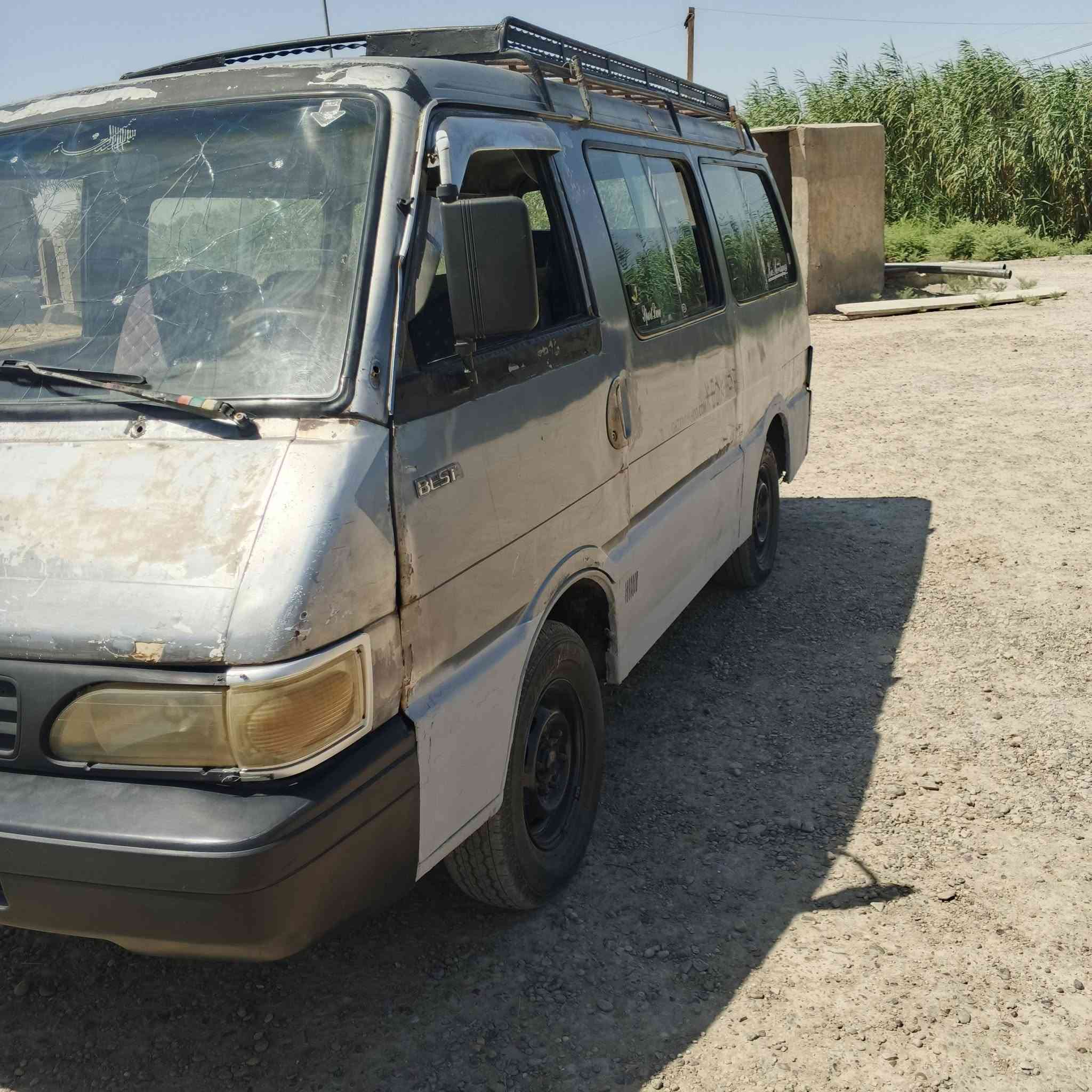 السلام عليكم كيا بسته للبيع موديل 93 سياره بلاديه كير او محرك اوكسن مكفولات كهربائيات كله شغاله مدوشمه جديد سنويه عضم عاج رقم ذي قار الماني  وصدر امامي وخلفي شواصي شركه سياره راعيه ما اندله اتكفل سرقه او عشاير مكاني التاجي السعر 18 اوبيه مجال/***********
***********
