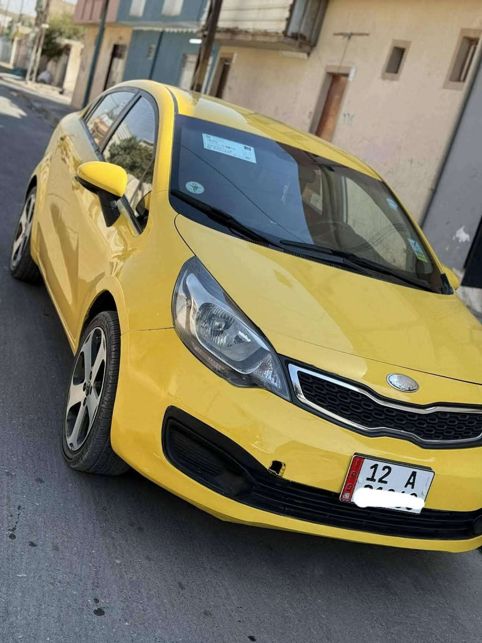 كيا ريو موديل 2012 گير ومحرك شرط طخم جديد گير عادي 6 والسيارة بدون ضرر السعر (85)$ وبيها مجالل
***********

***********
