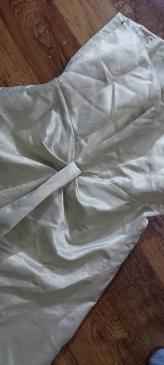 فستانين أغلبهم جدد واحلا  من الصوره    وثكيلات  آريدهم شلعه كولهم 30 الف


**إذا كنت صاحب هذا الإعلان وتريد حذفه لأي سبب، رجاءا أرسل رسالة إلى الدعم الفني**