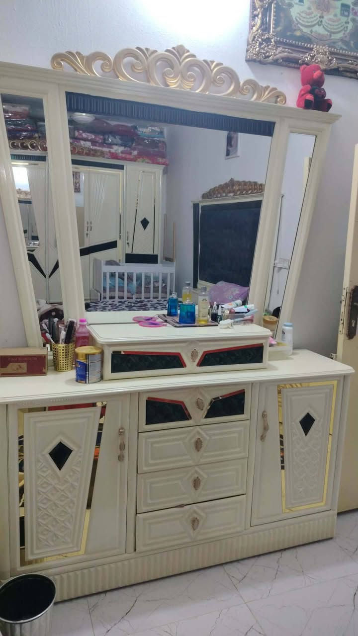 غرفة نجارة عراقيه 
كٌلش جديده 
مابيها أي ضرر 
سعر مليونين ونص وبيها مجال


**إذا كنت صاحب هذا الإعلان وتريد حذفه لأي سبب، رجاءا أرسل رسالة إلى الدعم الفني**