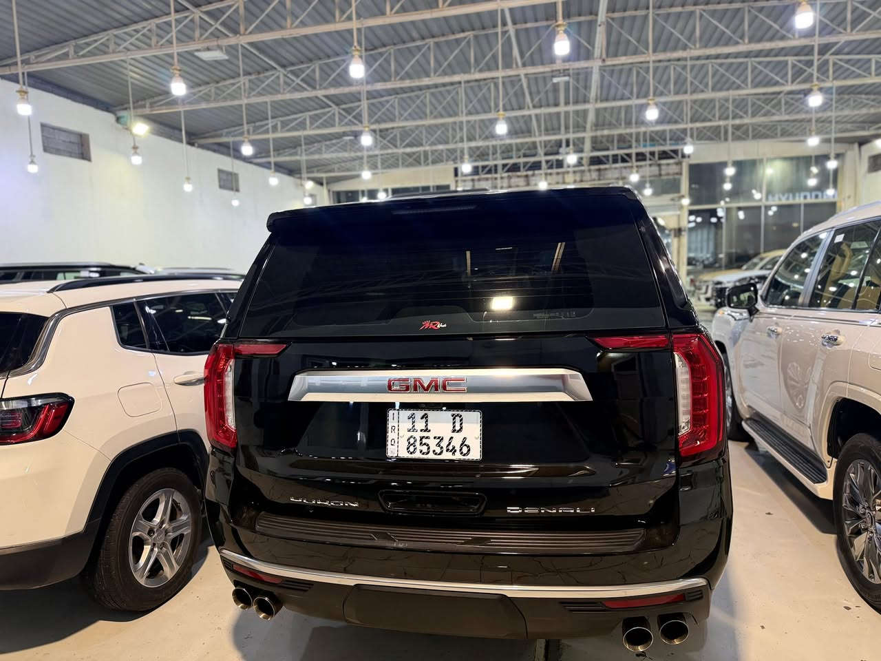 جمسي دنلي موديل2023 ماشيه100الف بدله مكينه بل شركه مكفوله السياره كلش جديده مكان السياره البياع ***********
