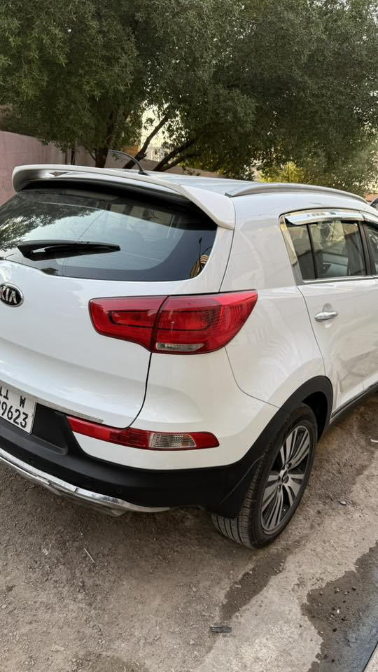 السلام عليكم 

سبورتج موديل 2016 خليجي جديده ماشية 72 حقيقي

مكفولة كفالة عامة  
(عده بارد بالجاملغ الامامي بدون صبغ وبدون دواخل ورصعة بالتكمة  )

ما بيها اي نقص مال جناي تخم تاير جديد

رقم بغداد 
تحويل مباشر

محرك 2000 دوش المرغوب

حساسات خلفية
مري كهرباء شفط واشارة

نظام ECO و abs

مانع انزلاق

كامرة خلفية

تبريد ثلج

تخم تاير جديد

باتري جديد 

تحكم كل الجهات 
ويلكب ويدات نيكل 

السيارة حلوة ونظيفة وما متعوبة 
واحلى من الصور بهواي 

مكانها بغداد

للأستفسار أكثر الاتصال على 

***********
