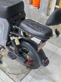 أبيع سكوتر كهربائي WINLEE R9، شكله نظيف ومميز، بيه شاشة رقمية، إضاءة L...