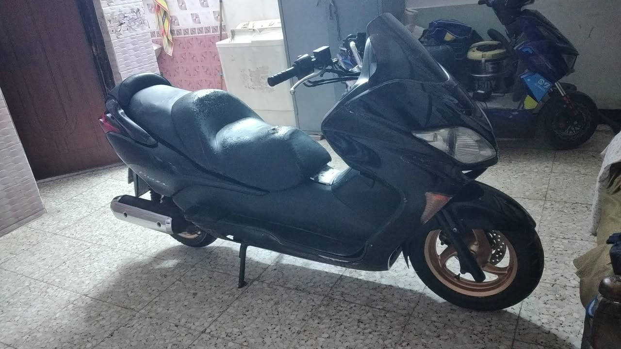 سلام عليكم فورزه صفر ٨ دراجه نظيفه وخير من الله مستعجل عل بيعته سعر مليون وبيه مجال قليل رقم تليفون ***********
