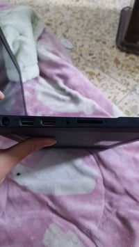 لابتوب ديل كروم اخو الجديد رايده بـ 40 الابتوب ناقصه بس شاحنه وبي مجال...